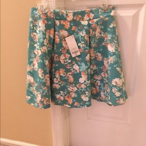 New with tags Large floral skirt blue